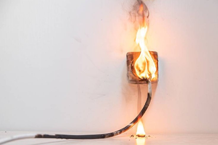 Reasons Why Your Electrical Outlet Sparks