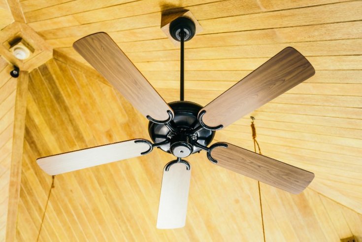 How to Choose an Outdoor Ceiling Fan